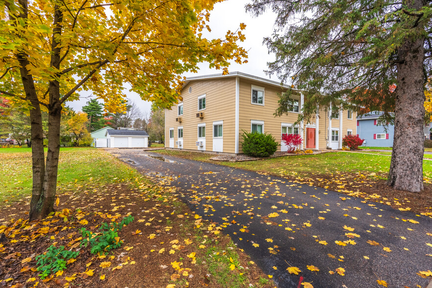 1810 Neupert Ave, Weston, WI for sale - Primary Photo - Image 1 of 19