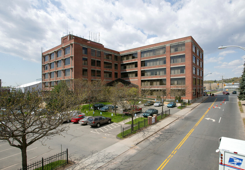 480 Myrtle St, New Britain, CT for sale - Primary Photo - Image 1 of 1