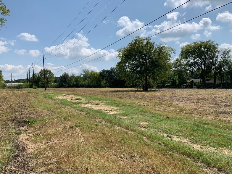 700 Isaacks Rd Rd, Humble, TX for sale - Building Photo - Image 1 of 1