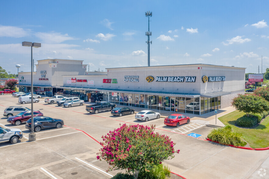 9606-9638 Jones Rd, Houston, TX for lease - Building Photo - Image 1 of 7