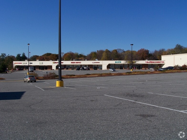 472 Lincoln St, Worcester, MA for lease - Building Photo - Image 3 of 5