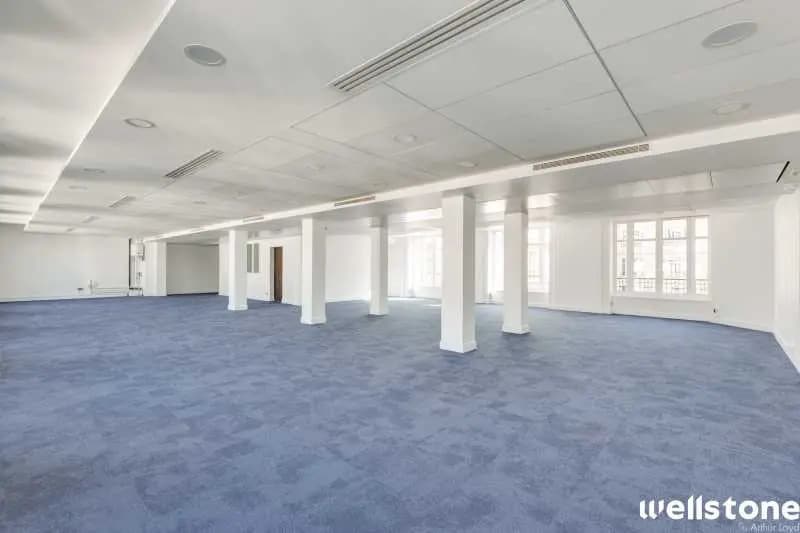 Boulevard Poissonnière, Paris for lease Building Photo- Image 1 of 11