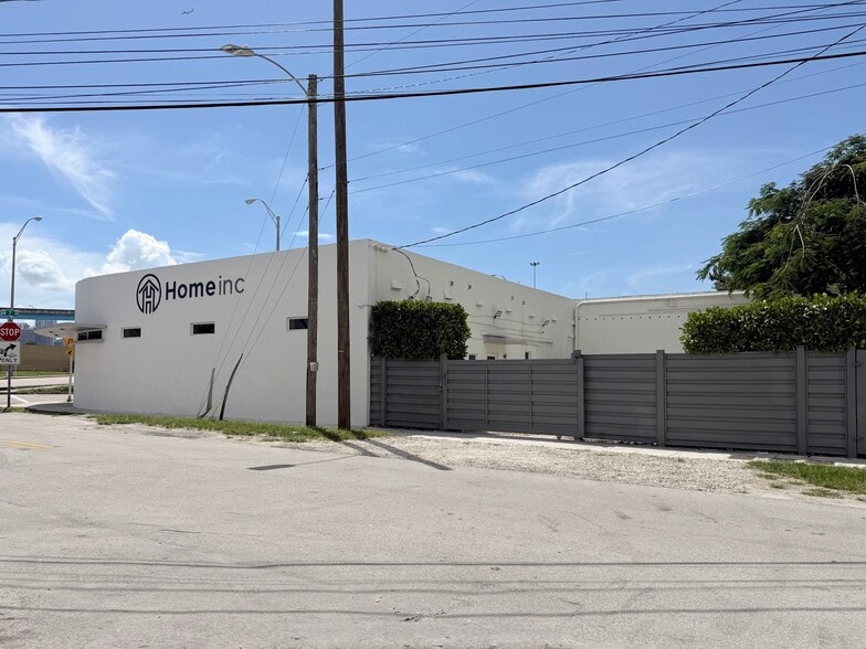 4256 NW 7th Ave, Miami, FL for sale - Building Photo - Image 3 of 15