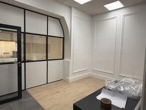 Rue Pierre Corneille, Lyon for lease Building Photo- Image 2 of 3