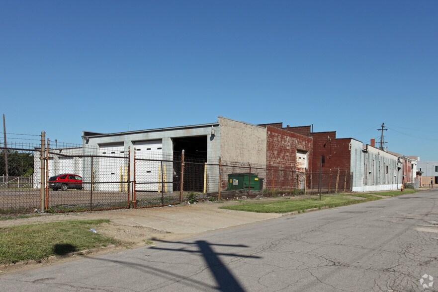 232 Ferdinand St, Detroit, MI for sale - Building Photo - Image 2 of 36
