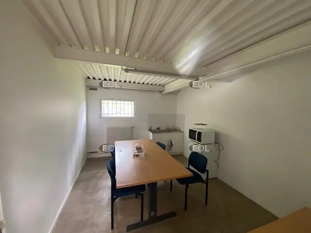 Flex in Bondoufle for lease - Interior Photo - Image 2 of 13