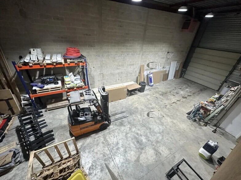 Flex in Gretz-Armainvilliers for lease - Building Photo - Image 1 of 7