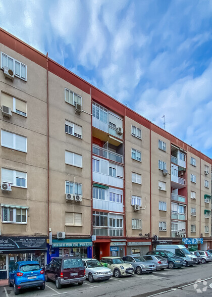 Calle la Coruña, 11, Alcalá De Henares, Madrid for sale - Primary Photo - Image 1 of 2