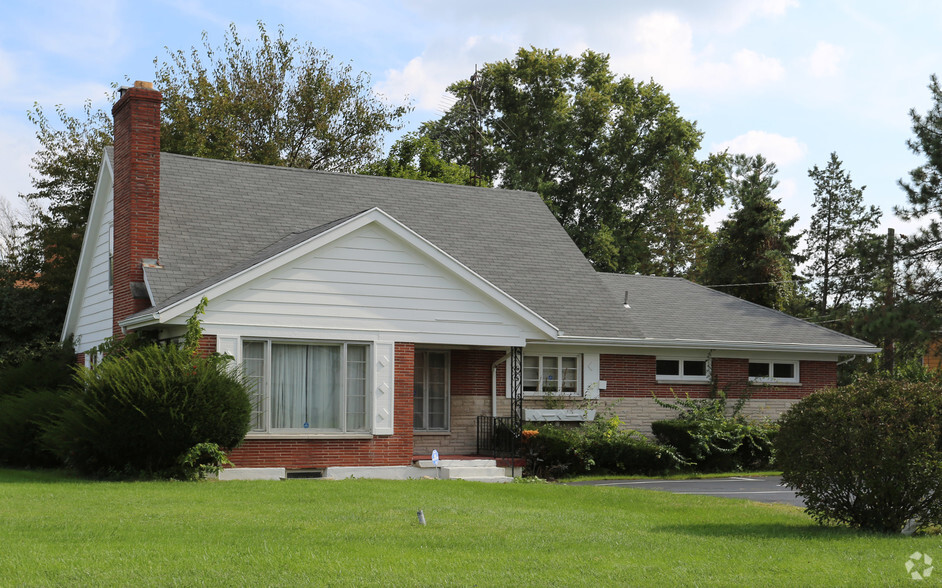 9255 N Main St, Dayton, OH for sale - Primary Photo - Image 1 of 1