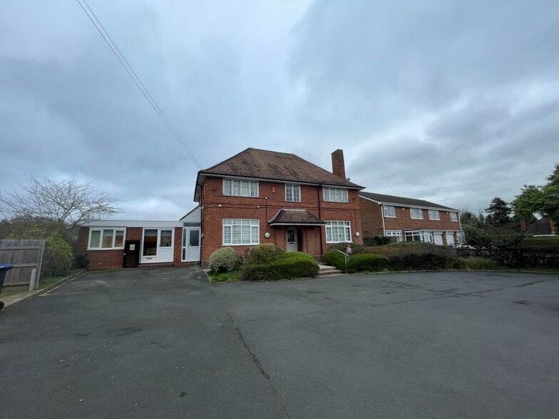 21 Station Rd, Studley for sale - Building Photo - Image 1 of 6