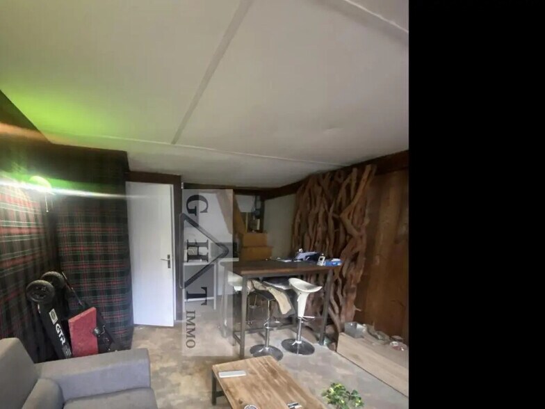 Industrial in Fontenay-sous-Bois for sale - Interior Photo - Image 3 of 4