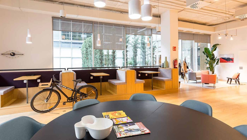 929 Granville St, Vancouver, BC for lease - Interior Photo - Image 3 of 21