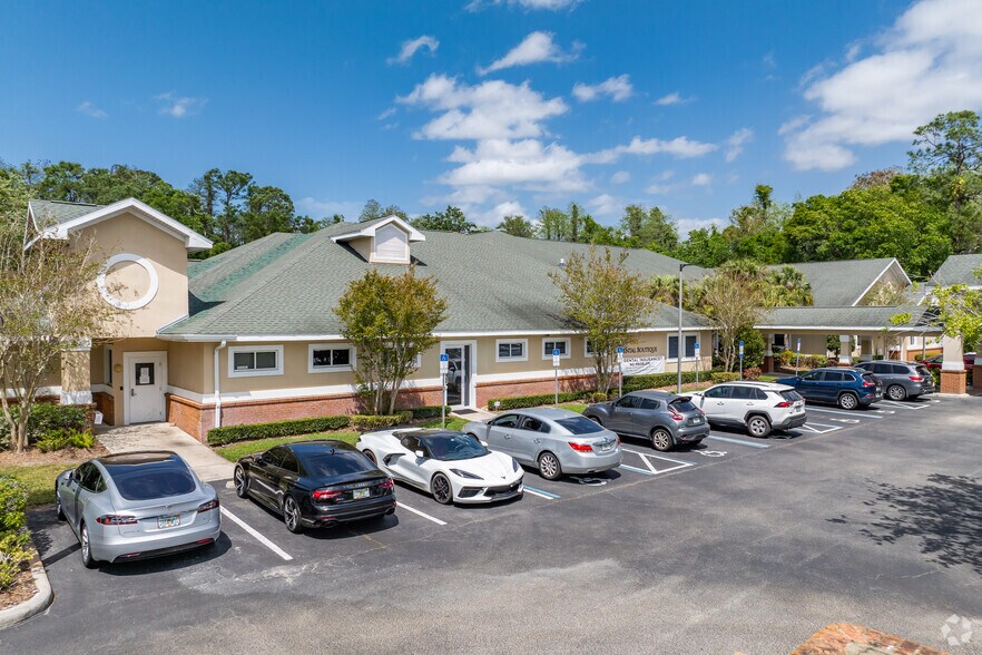 10909 W Linebaugh Ave, Tampa, FL for sale - Primary Photo - Image 1 of 1