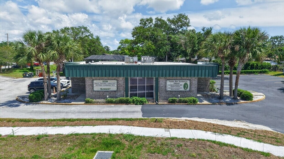 2039 Indian Rocks Rd, Largo, FL for sale - Building Photo - Image 2 of 31