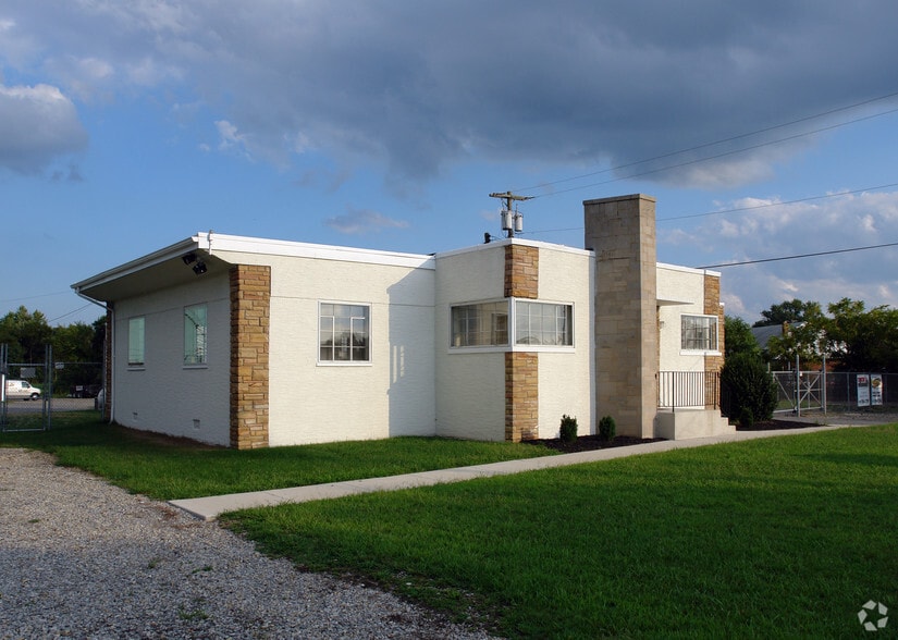 18 Harker Ave, Berlin, NJ for lease - Building Photo - Image 1 of 2