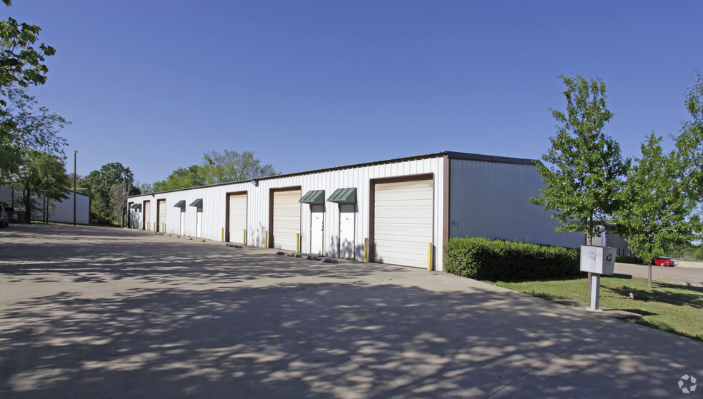 5012 Kaltenbrun Rd, Fort Worth, TX for sale - Primary Photo - Image 1 of 5