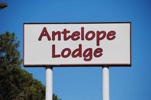 Antelope Lodge - Motel