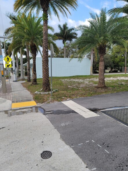 417 N Federal Hwy, Boynton Beach, FL for sale - Building Photo - Image 2 of 11