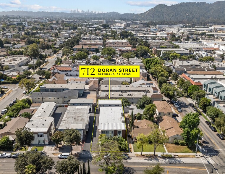 712 W Doran St, Glendale, CA for sale - Primary Photo - Image 1 of 32