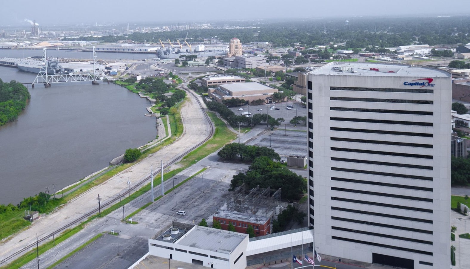 350 Pine St, Beaumont, TX 77701 Edison Plaza