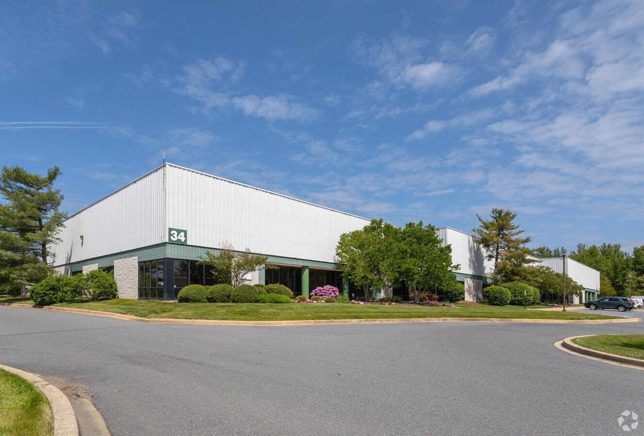 34 Blevins Dr, New Castle, DE 19720 Airport Business Ctr 9