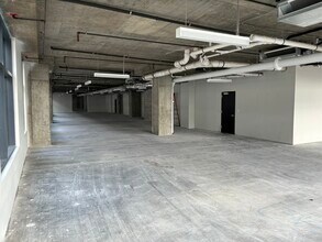 32 Oakland Ave, Jersey City, NJ for lease Interior Photo- Image 2 of 2