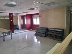 Retail in Mataró, Barcelona for lease Interior Photo- Image 1 of 9