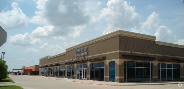 5501 Gordon Smith Dr, Rowlett, TX for lease - Building Photo - Image 3 of 8