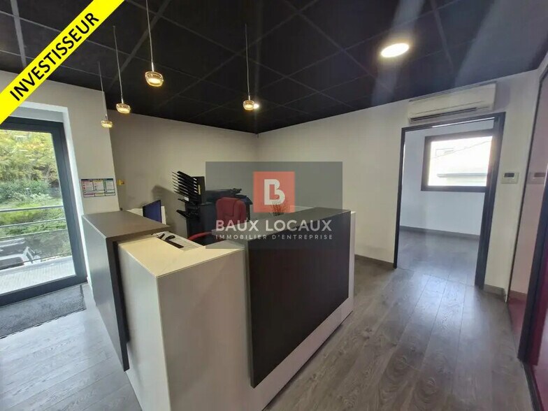 Flex in Velaux for sale - Building Photo - Image 2 of 12