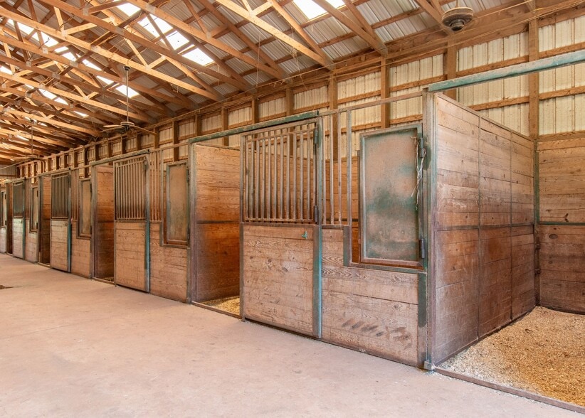 1128 Needmore Rd, Roopville, GA for sale - Building Photo - Image 3 of 9