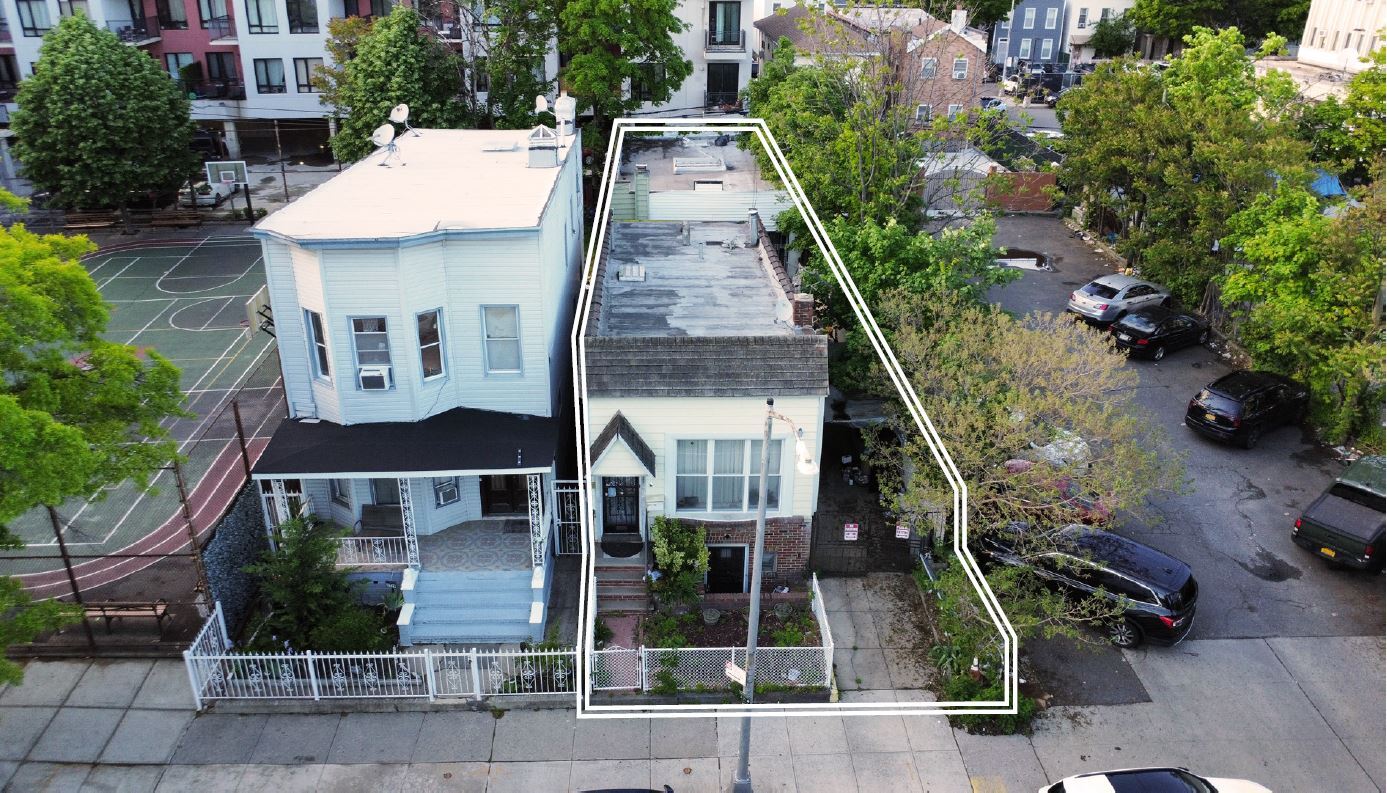 2731 Albemarle Rd, Brooklyn, NY for sale Building Photo- Image 1 of 1