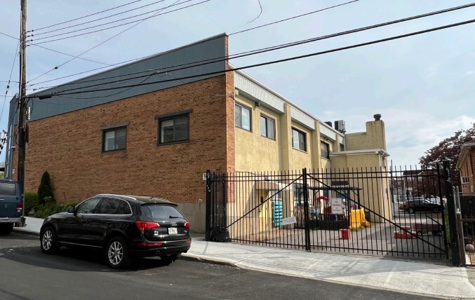 2778 Bruckner Blvd, Bronx, NY for sale - Building Photo - Image 2 of 5