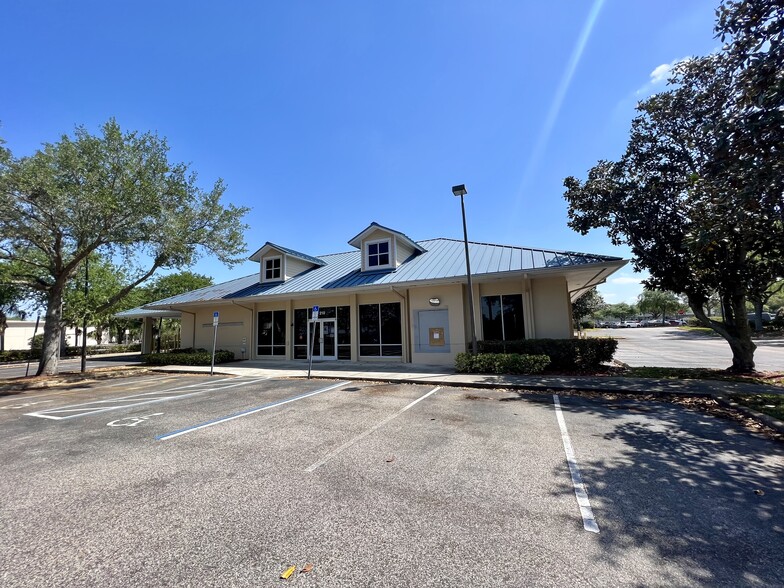 210 Citrus Tower Blvd, Clermont, FL for lease - Building Photo - Image 1 of 4