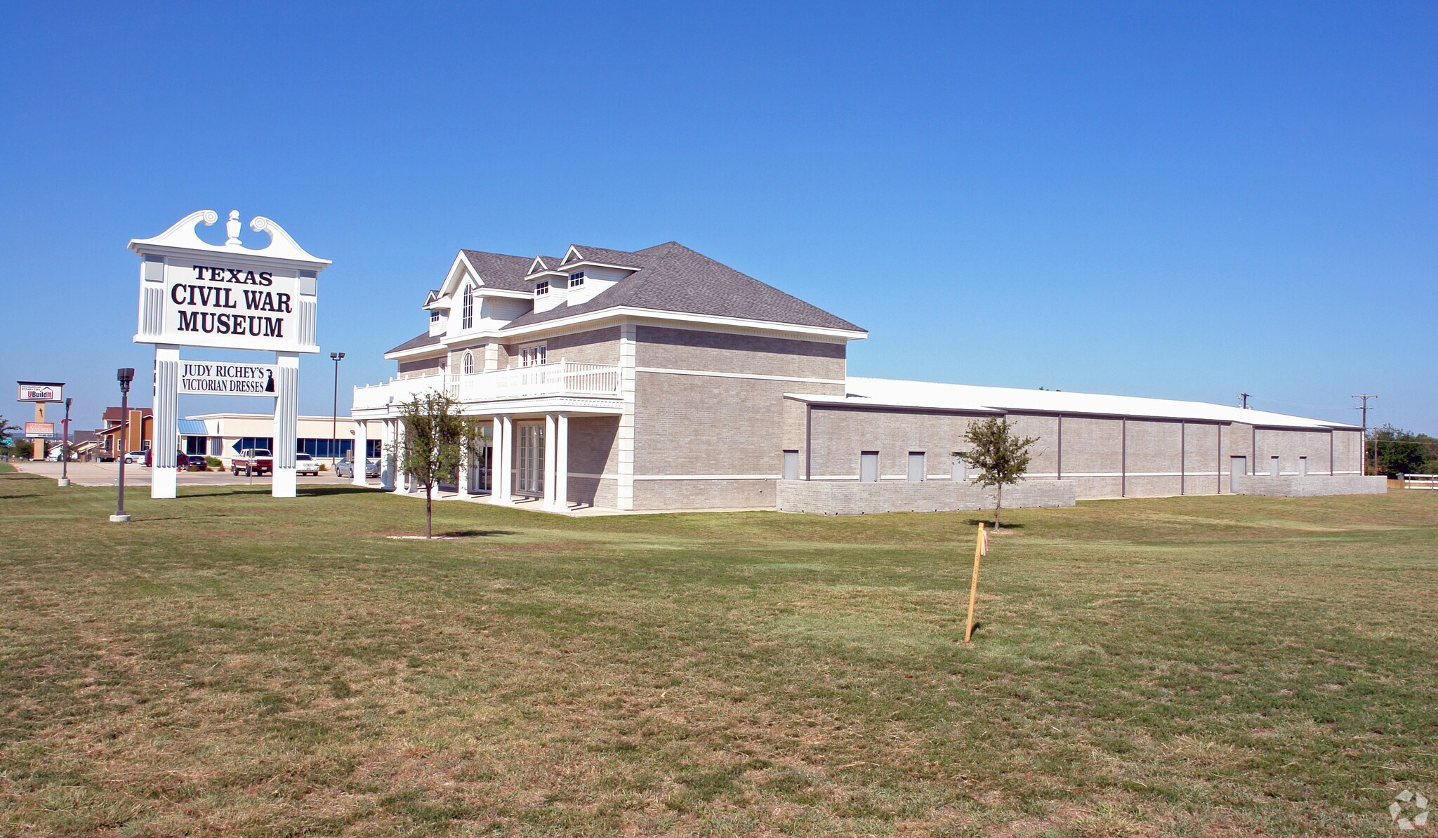 760 Jim Wright Fwy, Fort Worth, TX for sale Primary Photo- Image 1 of 1