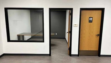 819 Phillips Blvd, Sauk City, WI for lease Interior Photo- Image 1 of 4