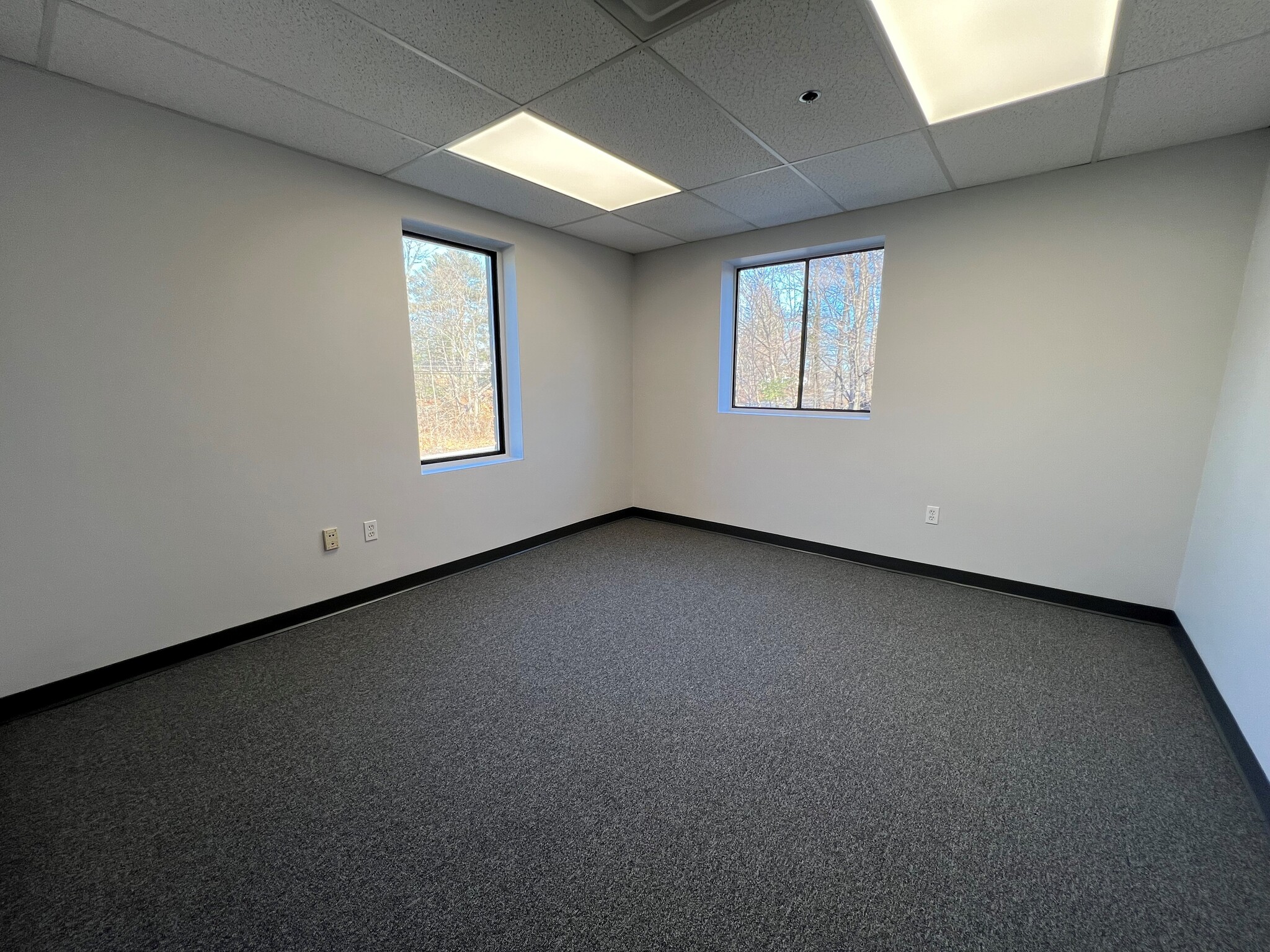 20 Mathewson Dr, Weymouth, MA for lease Interior Photo- Image 1 of 2