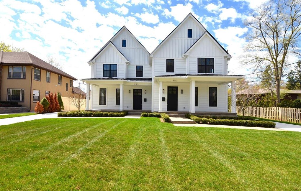 885 Redding Rd, Birmingham, MI 48009