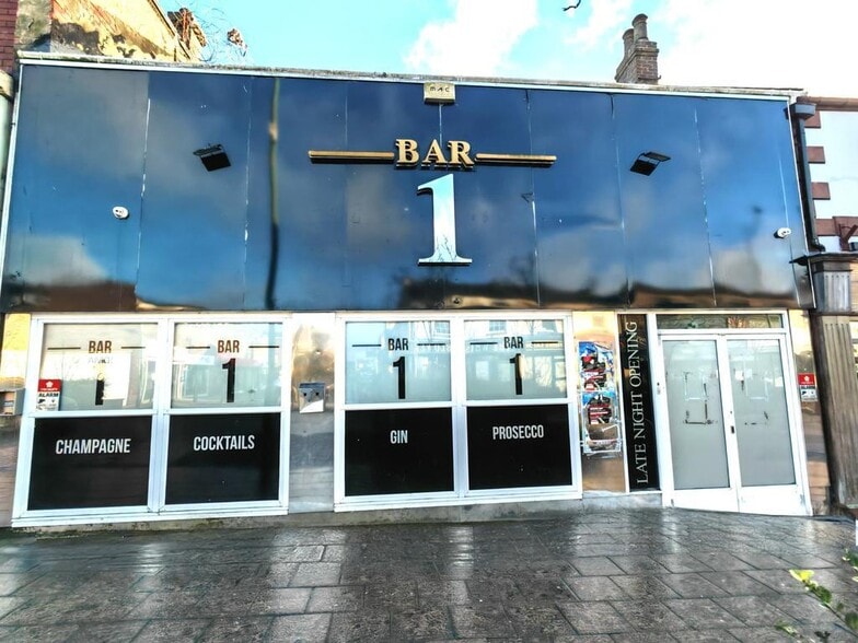 28-30 Front St, Consett for lease - Building Photo - Image 2 of 14