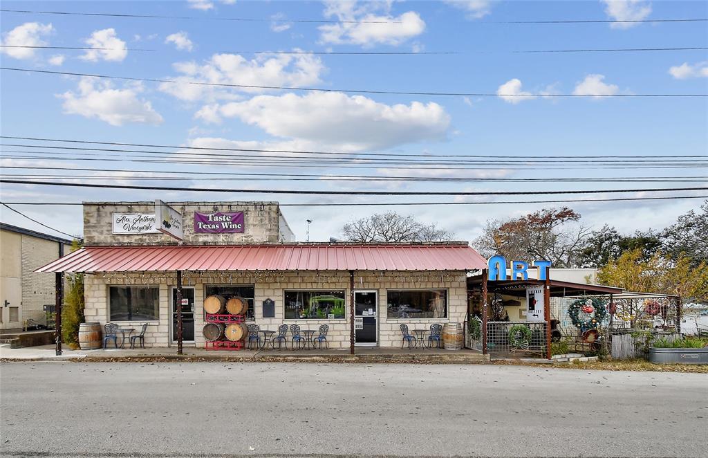 213 Nugent Ave, Johnson City, TX for lease Primary Photo- Image 1 of 34