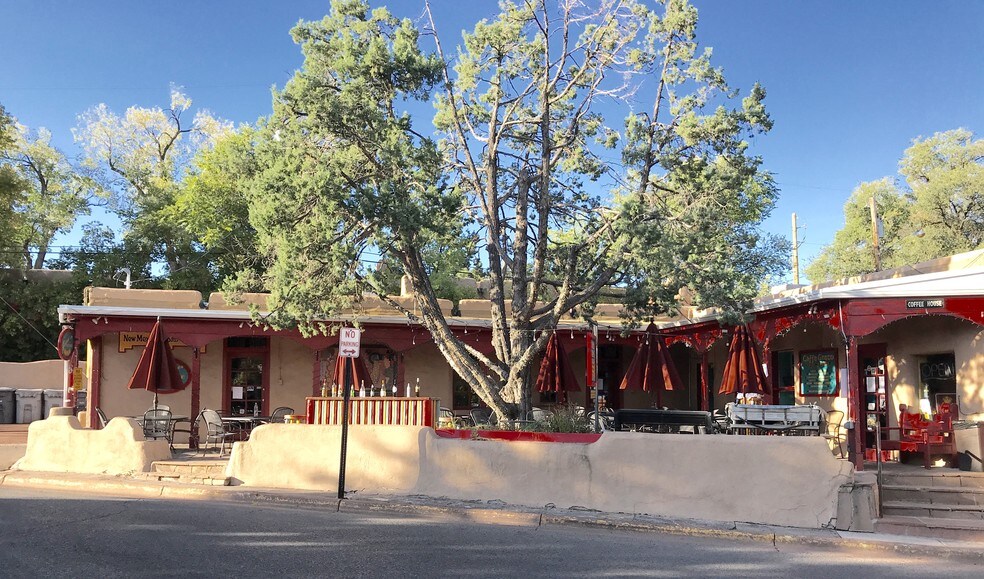 233 Canyon Rd, Santa Fe, NM 87501