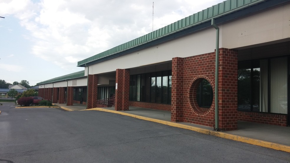 198-216 S Viking Way, Martinsburg, WV for lease - Building Photo - Image 3 of 4