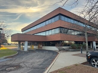 More details for 300 Interstate Corporate Cent, Williston, VT - Office for Lease
