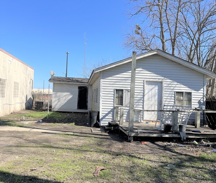 17422 Beaumont Hwy, Houston, TX for sale - Building Photo - Image 1 of 15