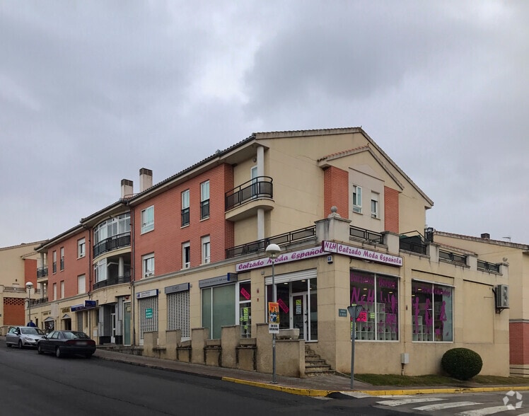 Avenida Sotillo, 2 F, La Lastrilla, Segovia for sale - Primary Photo - Image 1 of 2