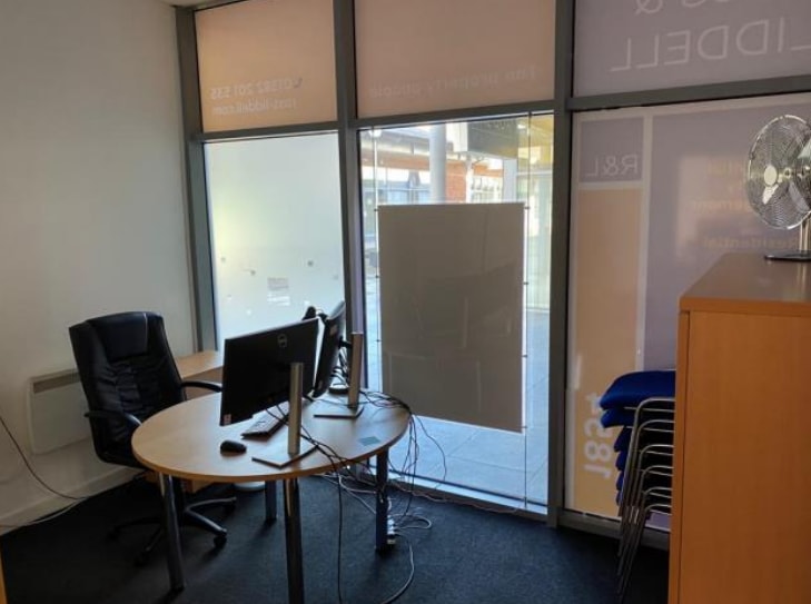 1-37 Camperdown St, Dundee, ANS DD1 3JA - Unit 19 - - Interior Photo - Image 1 of 3