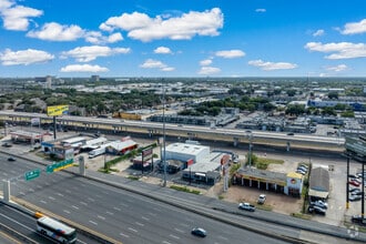 5633 Southwest Fwy, Houston, TX - AERIAL  map view - Image1