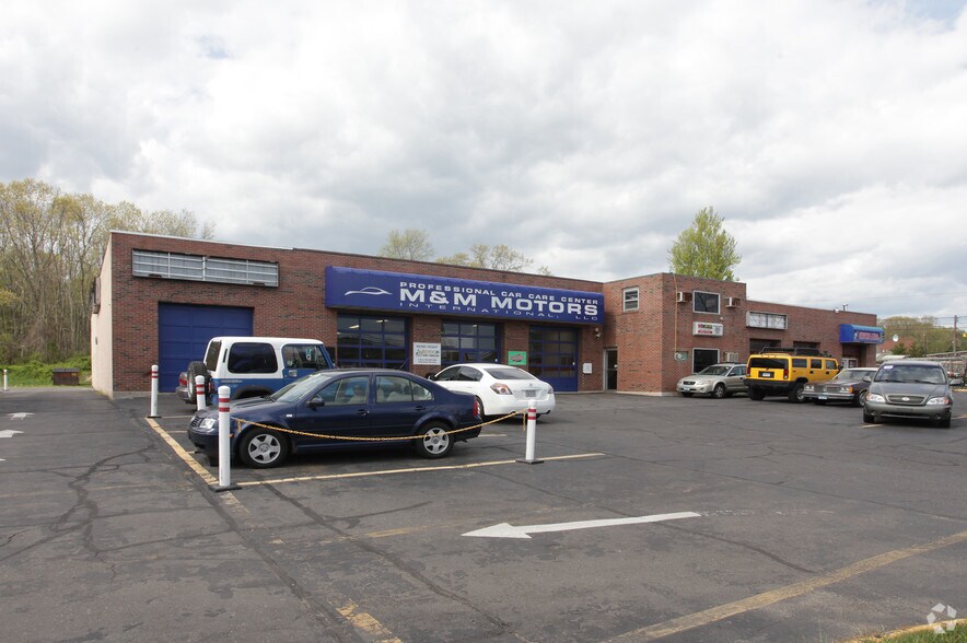 333 E Main St, Clinton, CT for sale - Primary Photo - Image 1 of 1