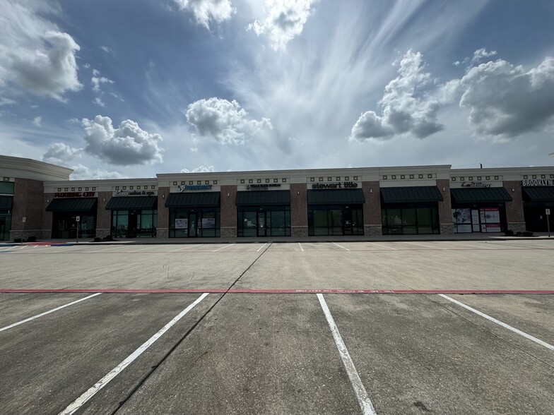 9215 FM 518, Pearland, TX for lease - Building Photo - Image 3 of 5