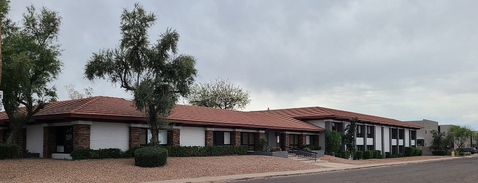 2942 N 24th St, Phoenix, AZ for lease - Building Photo - Image 1 of 27