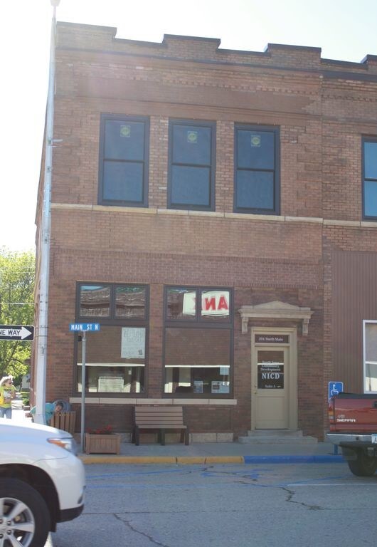 201 N Main St, Buffalo Center, IA 50424